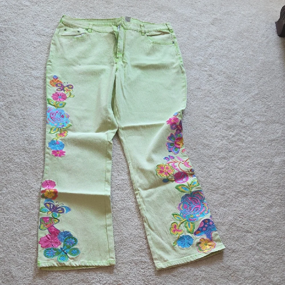 Diane Gilman Light Green Fabric Jeans With Decoration. - Picture 1 of 8